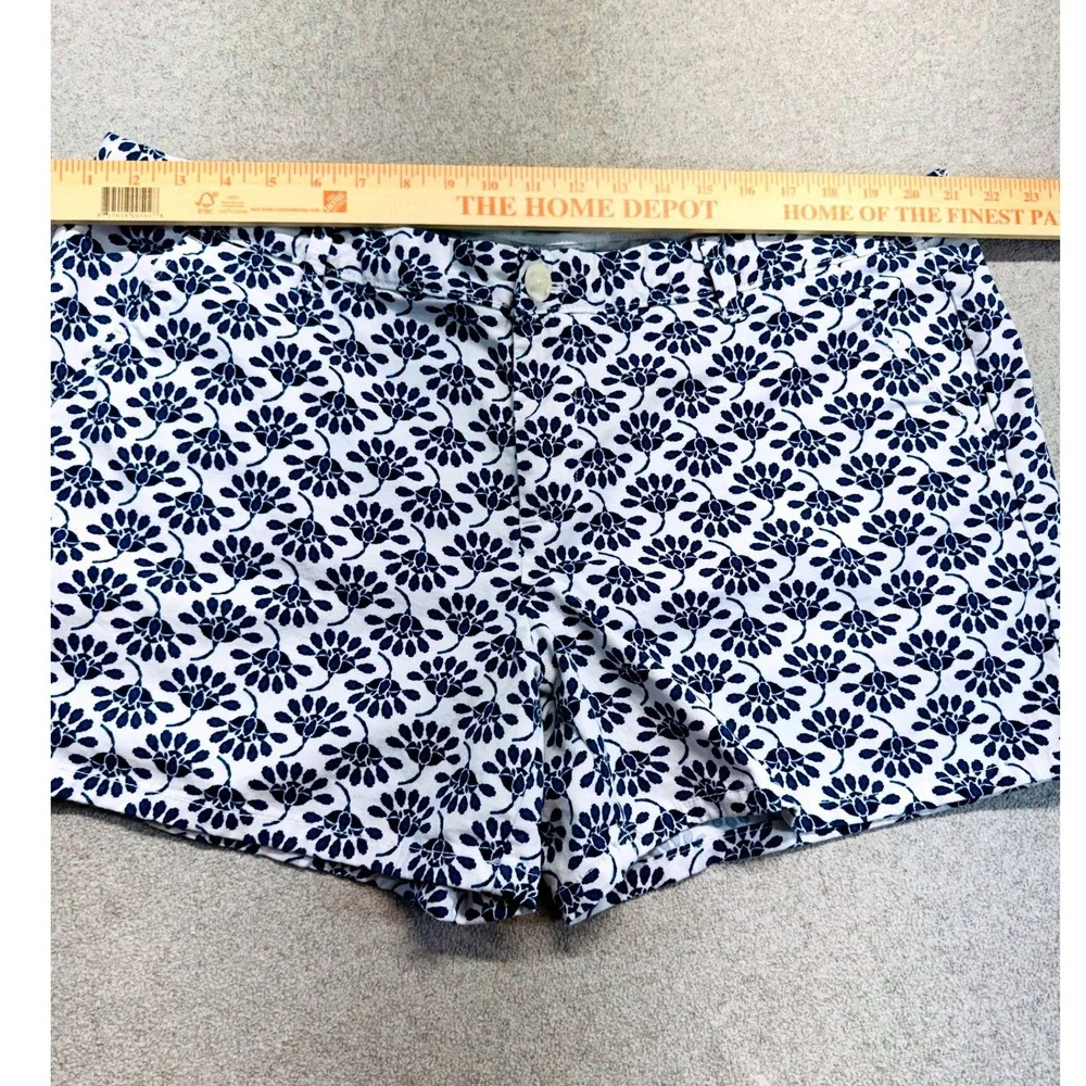 Liz Claiborne Floral Chino Shorts Womens 16 Blue White Mid Rise Summer Botanical
